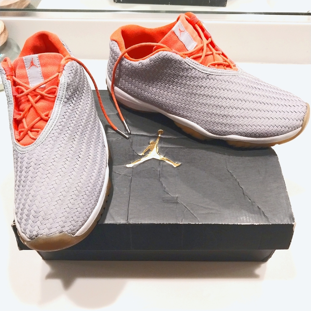 Nike Air Jordan Future low wolf Grey orange infrared
